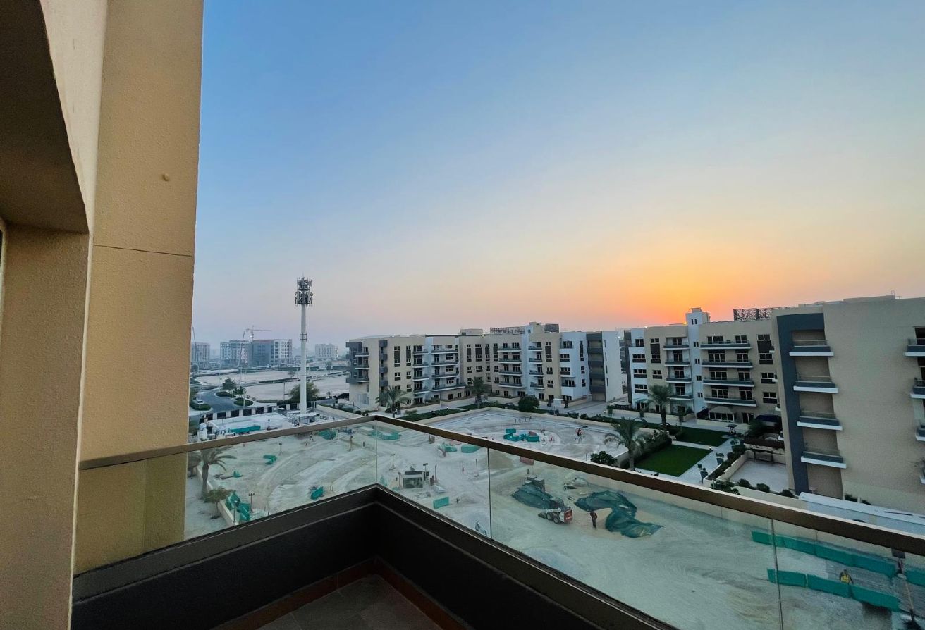ELEGANT FF 2BHK HUGE BALCONY SPACIOUS APARTMENT thumbnail 12