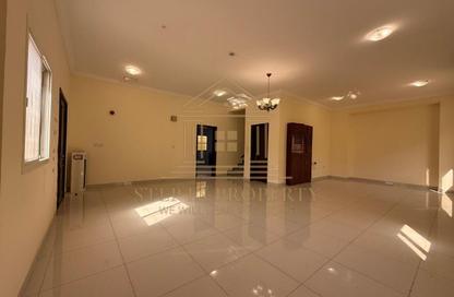 Villa - 4 Bedrooms - 4 Bathrooms for rent in Bu Hamour Street - Abu Hamour - Doha