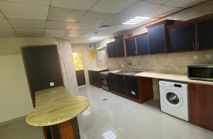 Apartment - 2 Bedrooms - 2 Bathrooms for rent in Fereej Bin Mahmoud North - Fereej Bin Mahmoud - Doha Apartment - 2 Bedrooms - 2 Bathrooms for rent in Fereej Bin Mahmoud North - Fereej Bin Mahmoud - Doha