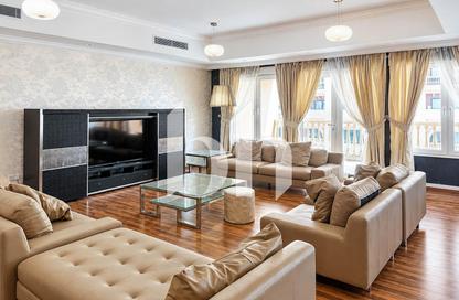 Apartment - 3 Bedrooms - 4 Bathrooms for rent in Porto Arabia - The Pearl Island - Doha Apartment - 3 Bedrooms - 4 Bathrooms for rent in Porto Arabia - The Pearl Island - Doha