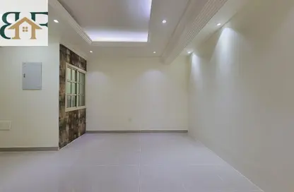 Apartment - 4 Bedrooms - 2 Bathrooms for rent in Old Airport Road - Old Airport Road - Doha