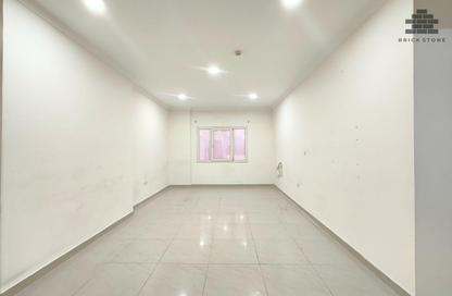 Apartment - 2 Bedrooms - 3 Bathrooms for rent in Muntazah 70 - Al Muntazah - Doha