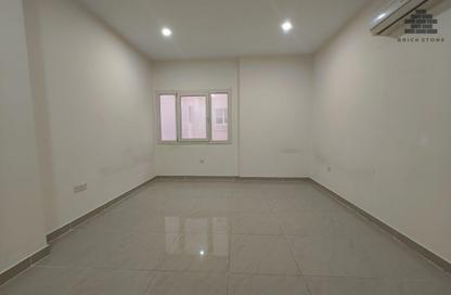Apartment - 2 Bedrooms - 3 Bathrooms for rent in Muntazah 70 - Al Muntazah - Doha