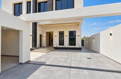 Villa - 7 - 7+ for sale in Huzoom Villas - Lusail City - Lusail