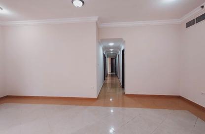 Apartment - 3 Bedrooms - 3 Bathrooms for rent in Asim Bin Omar Street - Al Mansoura - Doha Apartment - 3 Bedrooms - 3 Bathrooms for rent in Asim Bin Omar Street - Al Mansoura - Doha