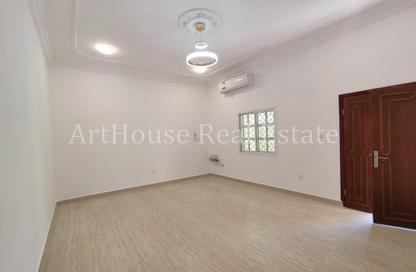 Villa - 3 Bedrooms - 4 Bathrooms for rent in Bu Hamour Street - Abu Hamour - Doha