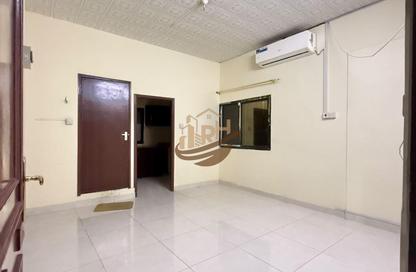 Apartment - Studio - 1 for rent in Al Dafna - Al Dafna - Doha Apartment - Studio - 1 for rent in Al Dafna - Al Dafna - Doha