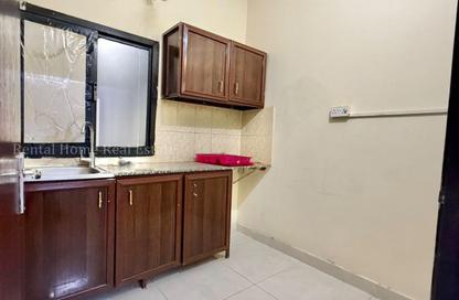 Apartment - Studio - 1 for rent in Al Dafna - Al Dafna - Doha