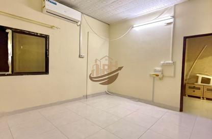 Apartment - Studio - 1 for rent in Al Dafna - Al Dafna - Doha Apartment - Studio - 1 for rent in Al Dafna - Al Dafna - Doha