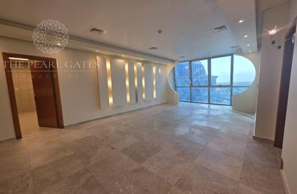 Apartment - 2 Bedrooms - 2 Bathrooms for rent in Zig Zag Tower B - Zig Zag Towers - West Bay - Doha
