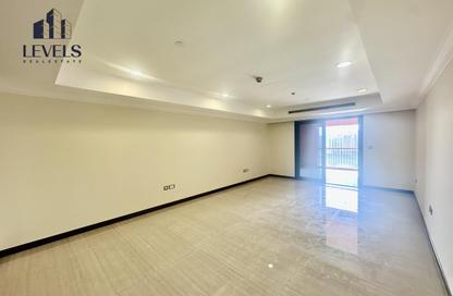 Apartment - Studio - 1 for rent in East Porto Drive - Porto Arabia - The Pearl Island - Doha