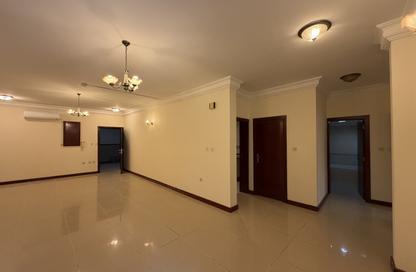 Apartment - 2 - 2 for rent in Ramada Commercial Building - Al Rawabi Street - Al Muntazah - Doha