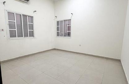 Apartment - 2 Bedrooms - 2 Bathrooms for rent in Al Sadd Road - Al Sadd - Doha