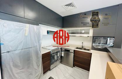 Apartment - 1 Bedroom - 2 Bathrooms for rent in Boulevard View - Yasmeen City - Lusail