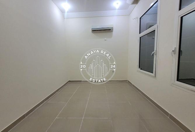 61280760 - Property Main Image