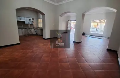 Compound - 3 Bedrooms - 3 Bathrooms for rent in Al Thumama - Al Thumama - Doha