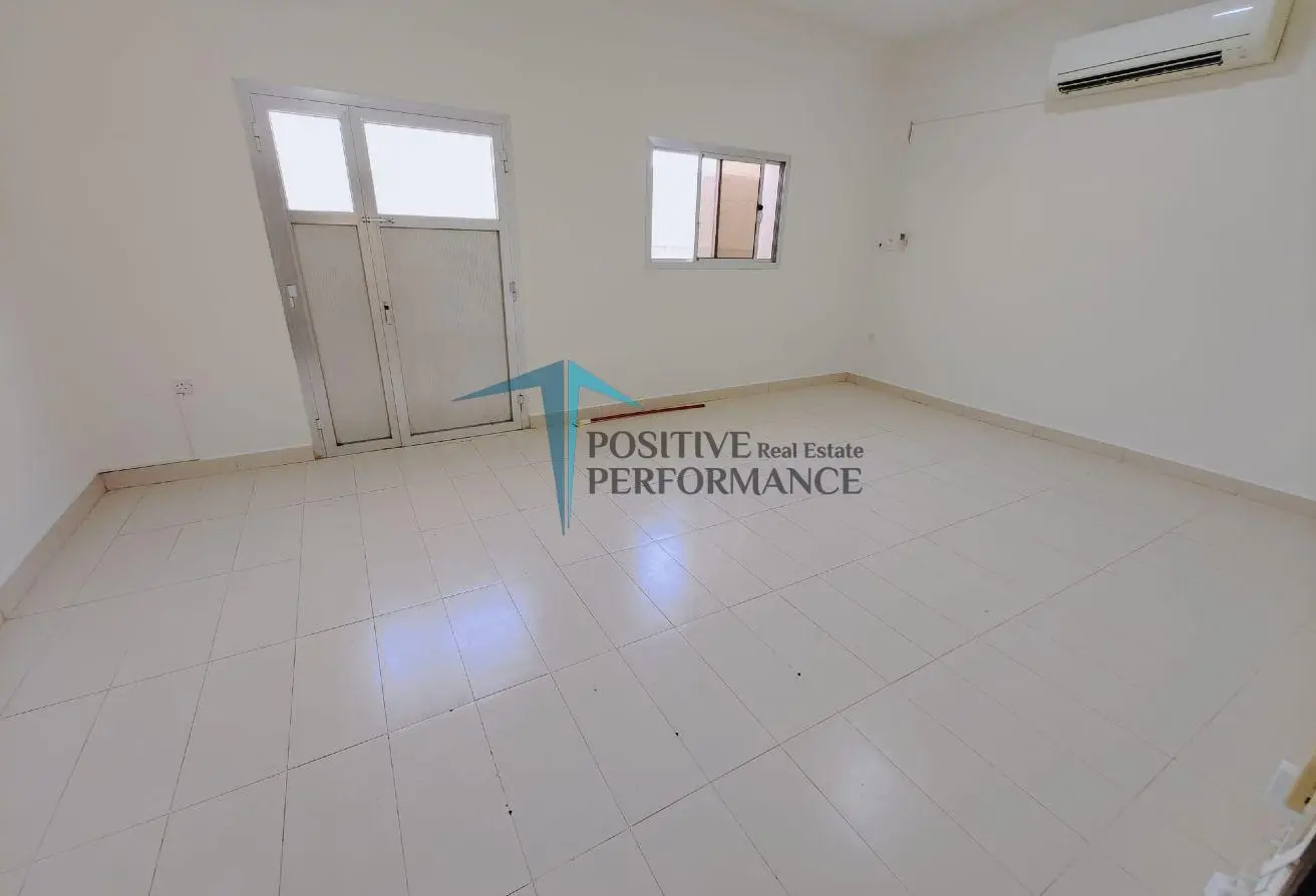 63810069 - Property Main Image