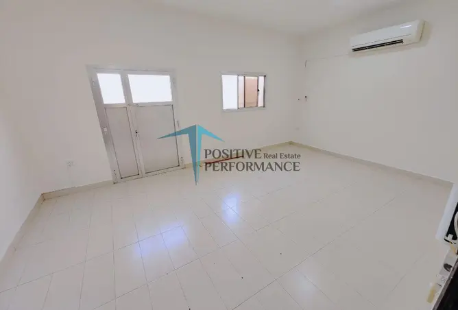63810069 - Property Image 2