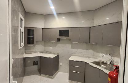 Apartment - 2 Bedrooms - 2 Bathrooms for rent in Fereej Bin Mahmoud - Doha