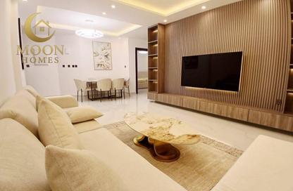 Apartment - 2 Bedrooms - 2 Bathrooms for rent in Umm Ghwailina Comm - Umm Ghuwalina - Umm Ghuwailina - Doha