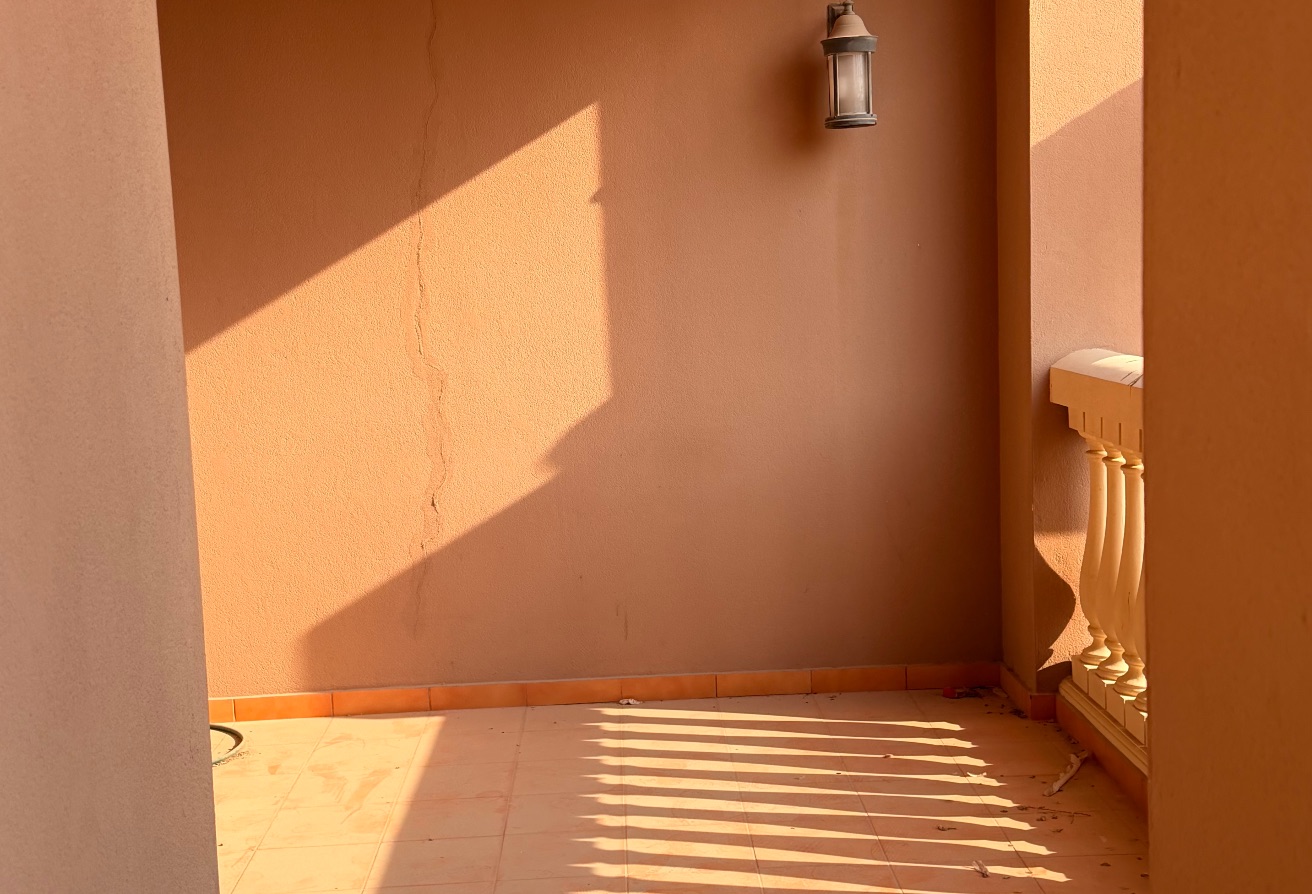 Beautiful 1BR | Porto Arabia | Ready Now thumbnail 6