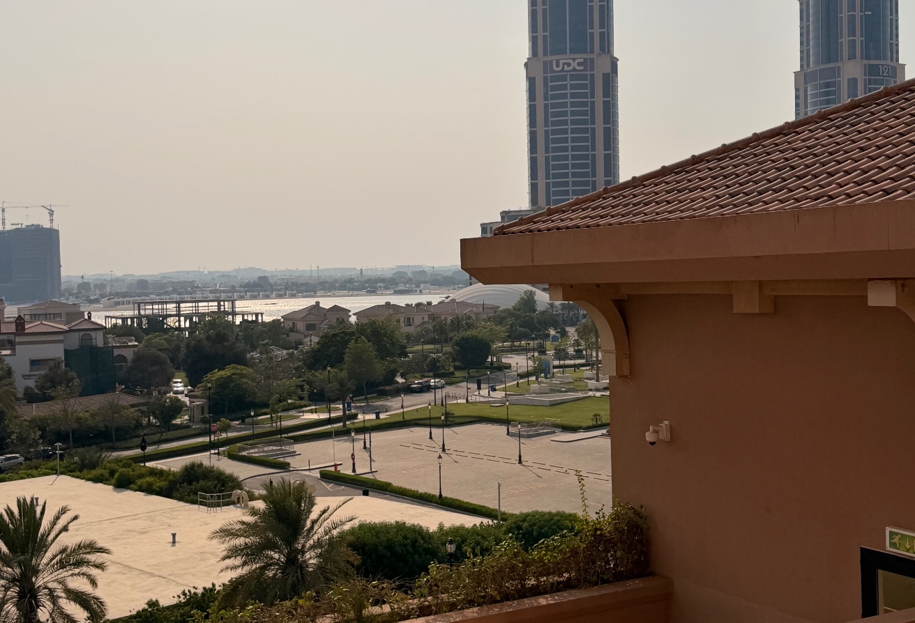 Beautiful 1BR | Porto Arabia | Ready Now thumbnail 4