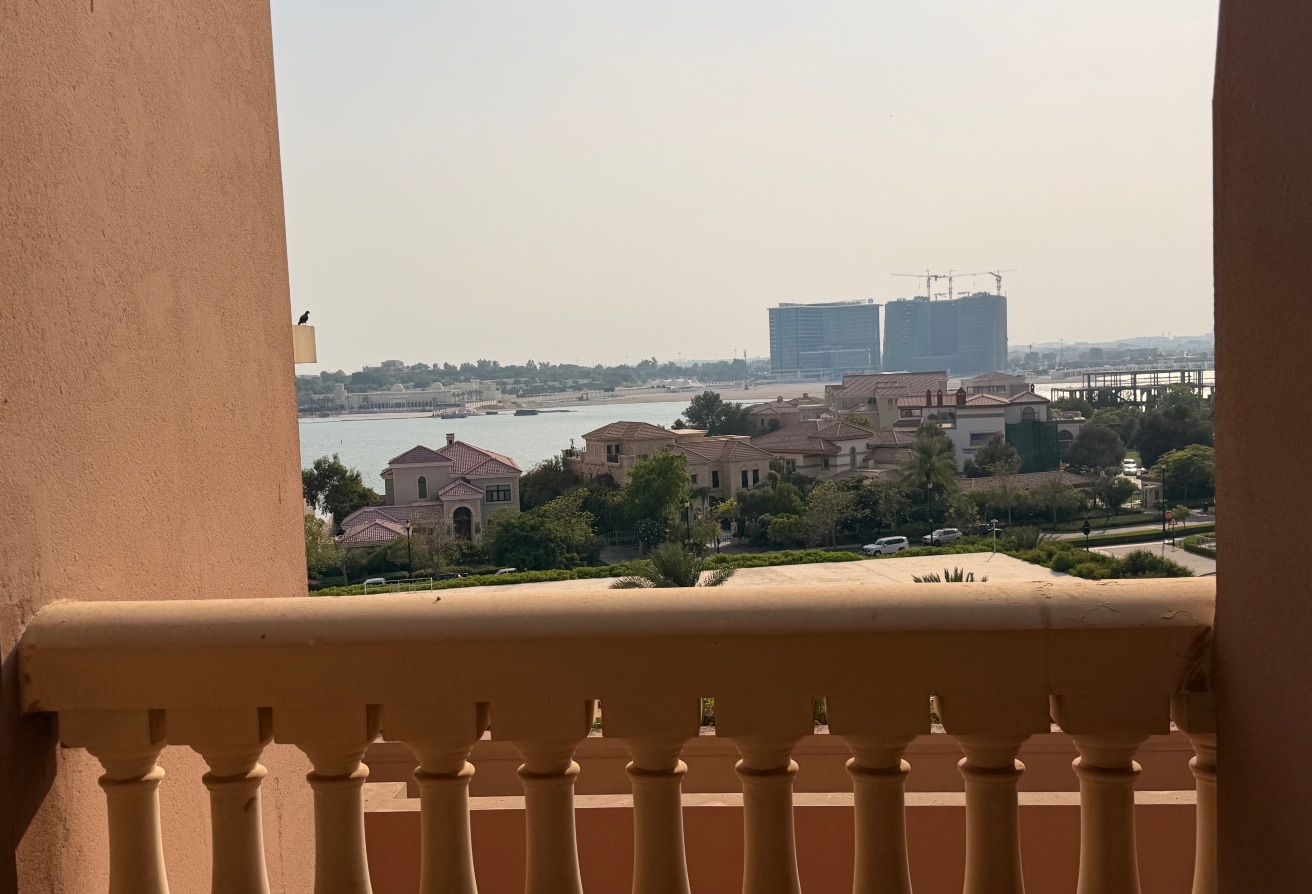 Beautiful 1BR | Porto Arabia | Ready Now thumbnail 10