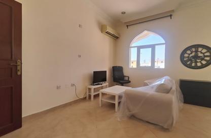 Apartment - Studio - 1 for rent in Al Hanaa Street - Al Gharrafa - Doha