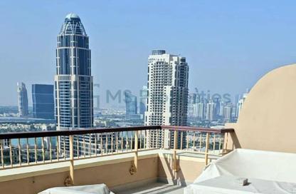 Apartment - 2 Bedrooms - 3 Bathrooms for sale in West Porto Drive - Porto Arabia - The Pearl Island - Doha