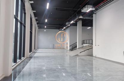 Show Room - Studio - 4 for rent in Rawdat Al Khail - Rawdat Al Khail - Doha