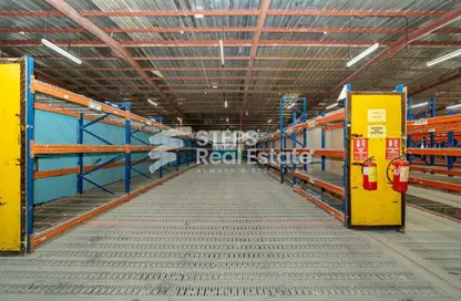 مخزن - استوديو للايجار في شارع الصناعية الشرقي - بركة العوامر - الوكرة