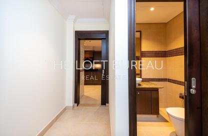 Apartment - 2 - 3 for rent in Tower 31 - Porto Arabia - The Pearl Island - Doha