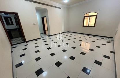 Apartment - 3 Bedrooms - 3 Bathrooms for rent in Al Nasr Street - Al Nasr - Doha Apartment - 3 Bedrooms - 3 Bathrooms for rent in Al Nasr Street - Al Nasr - Doha