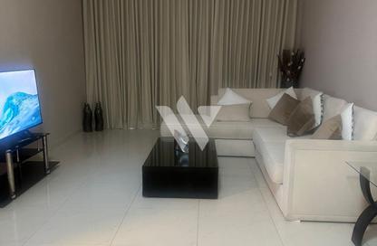 Apartment - 2 Bedrooms - 3 Bathrooms for rent in Viva West - Viva Bahriyah - The Pearl Island - Doha