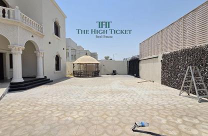 Villa - 7+ Bedrooms - 7+ Bathrooms for rent in Rawdat Al Hamama - Al Daayen