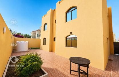 مجمع سكني - 5 غرف نوم - 6 حمامات للايجار في شارع الوعب - الوعب - الدوحة