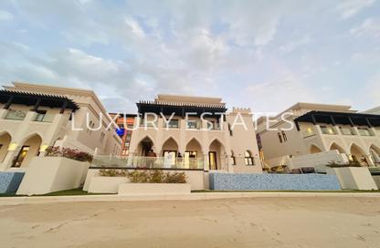 Villa - 5 Bedrooms - 7 Bathrooms for rent in La Plage South - La Plage - The Pearl Island - Doha Villa - 5 Bedrooms - 7 Bathrooms for rent in La Plage South - La Plage - The Pearl Island - Doha