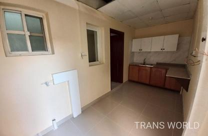 Apartment - Studio - 1 Bathroom for rent in Mamoura 18 - Al Maamoura - Doha