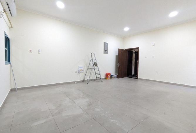 61674389 - Property Image 2