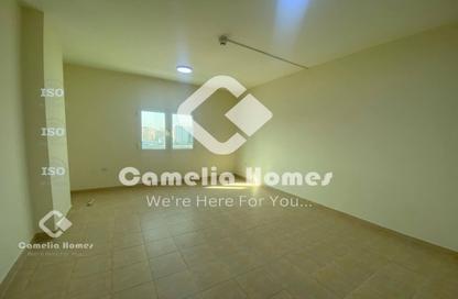 Apartment - 2 Bedrooms - 3 Bathrooms for rent in Hadramout Street - Doha Al Jadeed - Doha