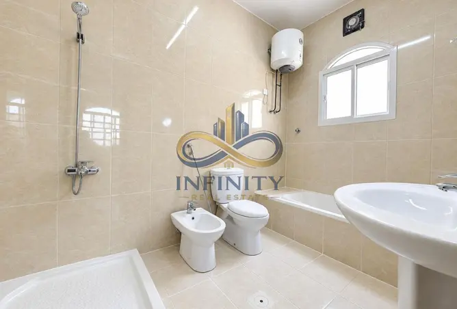 63975022 - Property Image 3