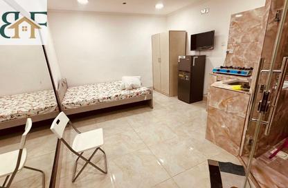 Apartment - Studio - 1 Bathroom for rent in Umm Ghwailina Comm - Umm Ghuwalina - Umm Ghuwailina - Doha Apartment - Studio - 1 Bathroom for rent in Umm Ghwailina Comm - Umm Ghuwalina - Umm Ghuwailina - Doha
