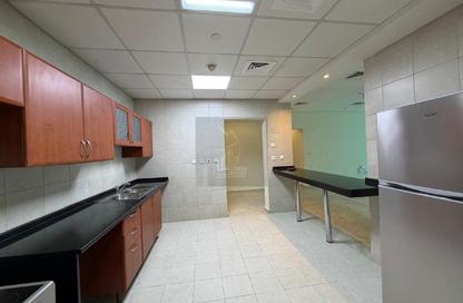 Apartment - 2 - 4 for rent in Zig Zag Tower B - Zig Zag Towers - West Bay - Doha