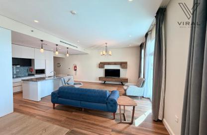 Apartment - 2 Bedrooms - 4 Bathrooms for rent in Floresta Gardens - Floresta Gardens - The Pearl Island - Doha