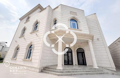 Villa - 7+ Bedrooms - 7+ Bathrooms for sale in Al Dafna - Al Dafna - Doha