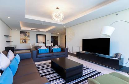 Apartment - 2 Bedrooms - 2 Bathrooms for rent in West Bay Tower - West Bay - West Bay - Doha