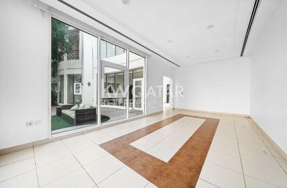 Villa - 5 Bedrooms - 6 Bathrooms for rent in West Bay - West Bay - Doha