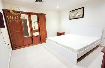 Apartment - 1 Bedroom - 1 Bathroom for rent in Umm Ghwailina Comm - Umm Ghuwalina - Umm Ghuwailina - Doha