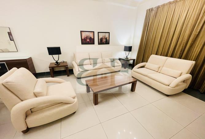 1004818 - Property Image 2