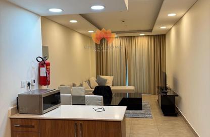 Apartment - 2 Bedrooms - 3 Bathrooms for rent in City Avenue Building C - City Avenue - Al Erkyah City - Lusail